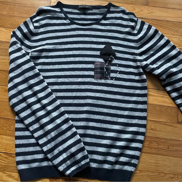 Pull Project Sweater - Picture 2 of 6